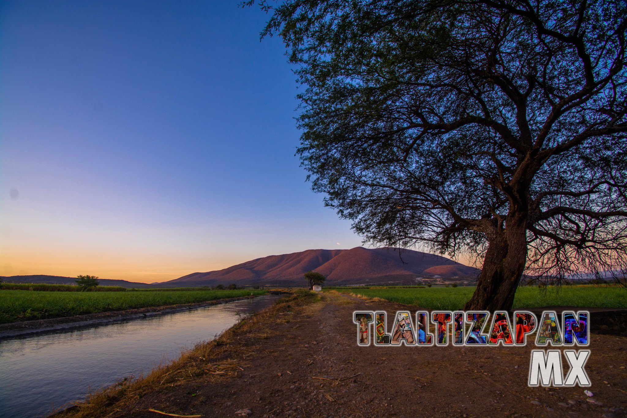 Bello paisaje del amanecer en Tlaltizapán en el canal