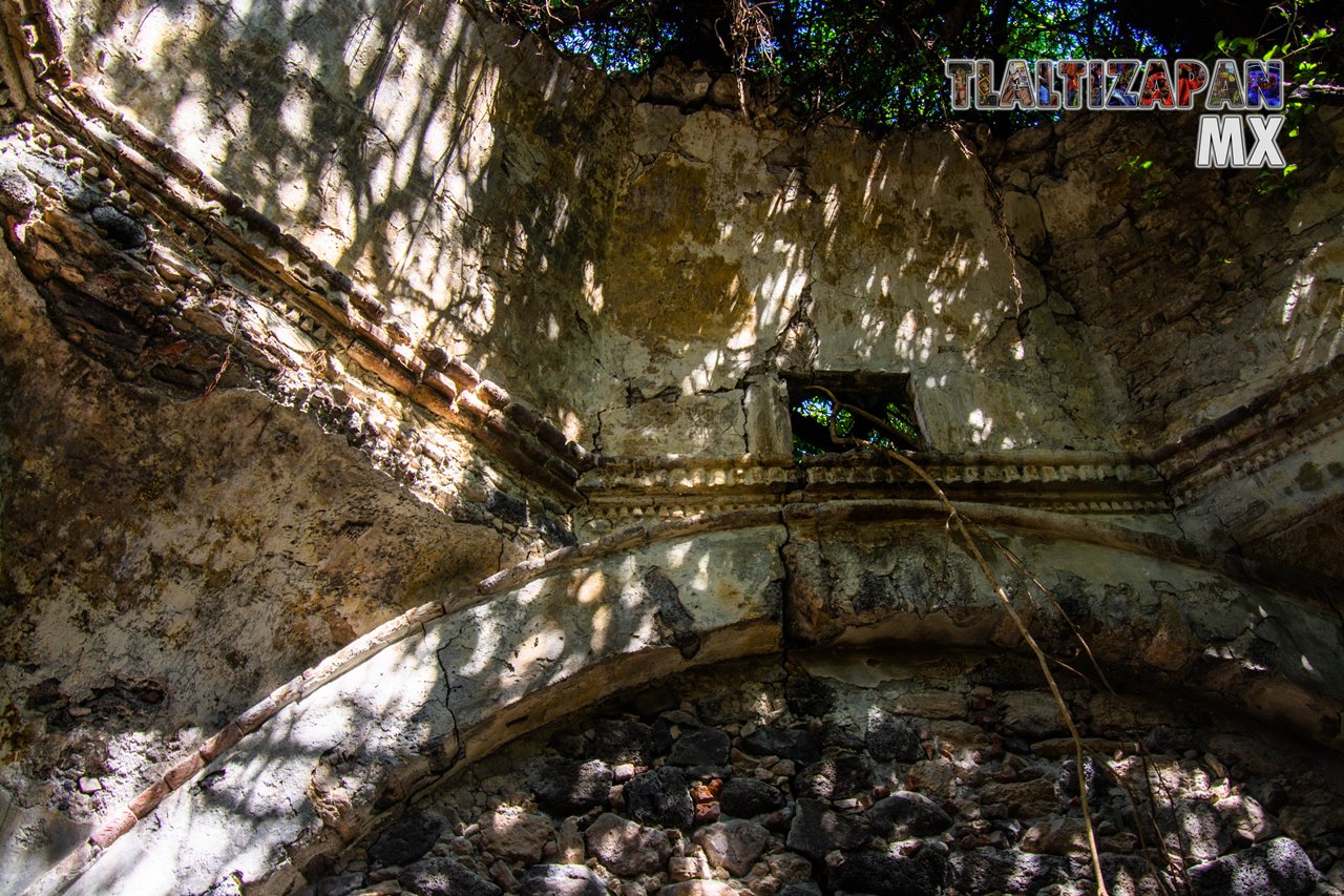 hacienda en ruinas.